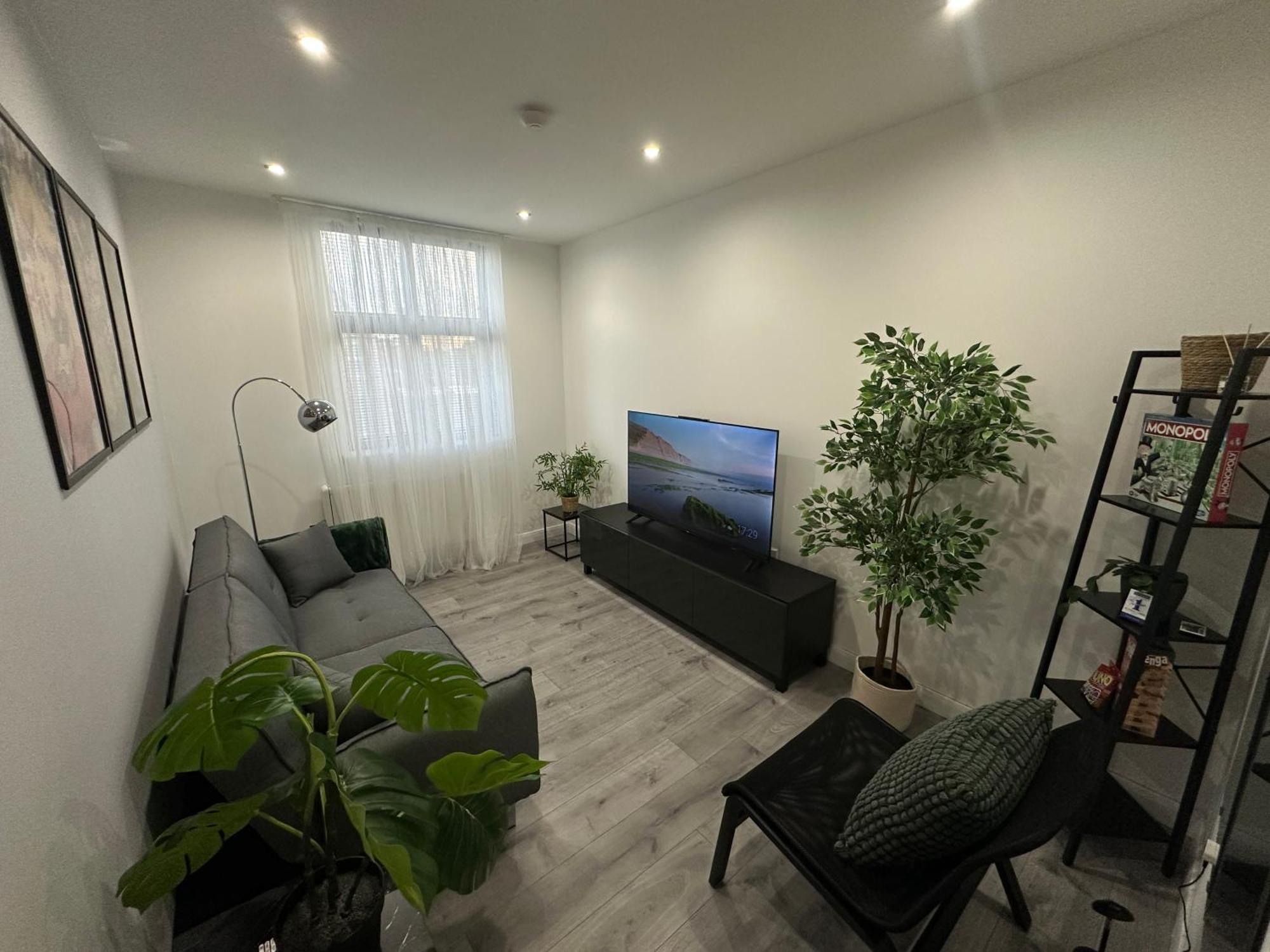 Retro Suite A Luxury Apartment With King Size Bed Wii Games And Entertainment Лестер Екстер'єр фото